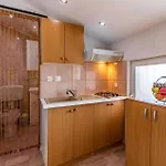 2 Bedroom Lovely In *
