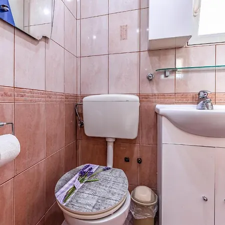 2 Bedroom Lovely In * Medulin