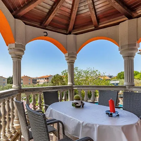 Apartament Stunning In With Wifi Medulin