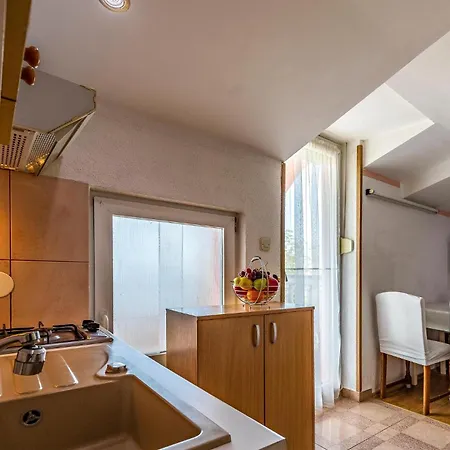 Apartmán 2 Bedroom Lovely In