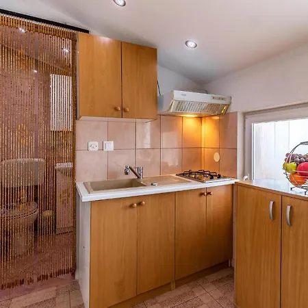 2 Bedroom Lovely In *